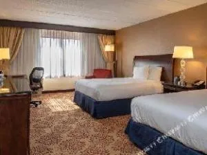 DoubleTree by Hilton Pittsburgh Monroeville Convention Center hotel thumbnail 4