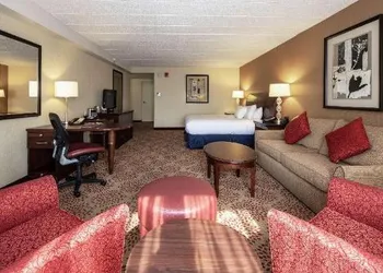 DoubleTree by Hilton Pittsburgh Monroeville Convention Center hotel thumbnail 5
