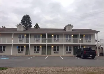 All Suites Inn Budget Host hotel thumbnail 3