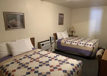 Chief Motel hotel thumbnail 8