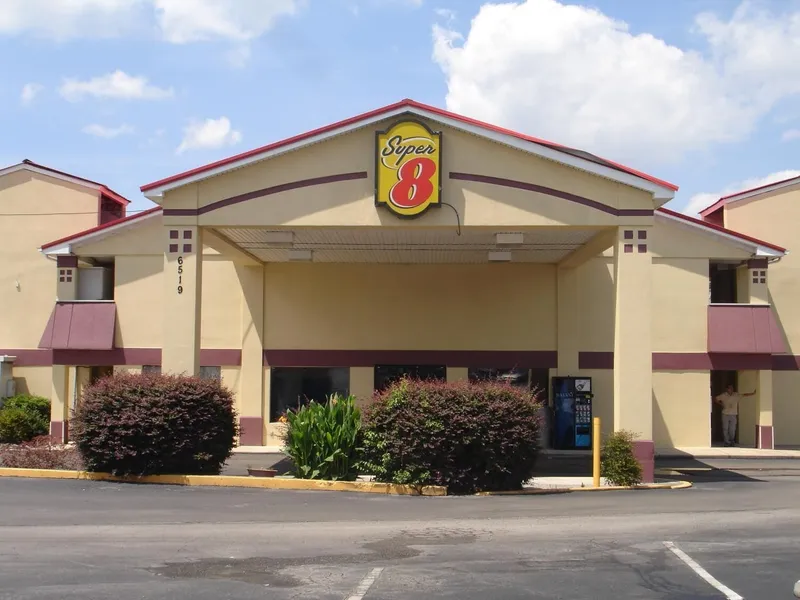 Super 8 by Wyndham Chattanooga/East Ridge hotel detail image 2
