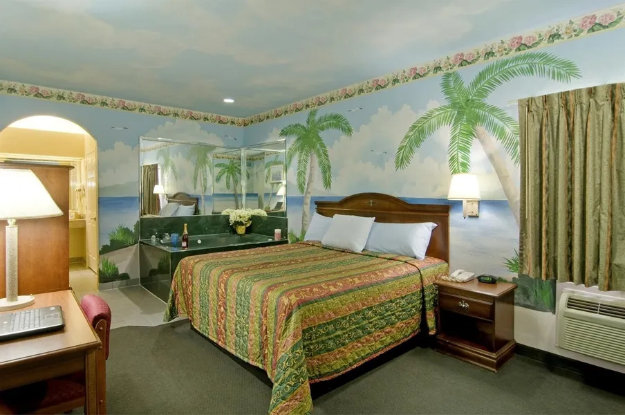 Americas Best Value Inn Baytown hotel detail image 6