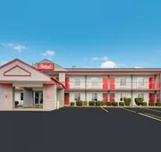 Red Roof Inn & Suites Jackson, TN hotel detail image 5