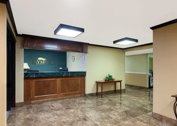 Baymont by Wyndham Memphis East hotel thumbnail 3