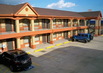 Scottish Inn & Suites hotel thumbnail 2