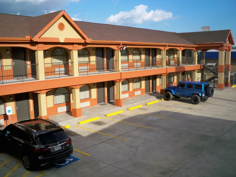 Scottish Inn & Suites hotel detail image 2
