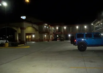Scottish Inn & Suites hotel thumbnail 4