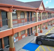 Scottish Inn & Suites hotel detail image 7