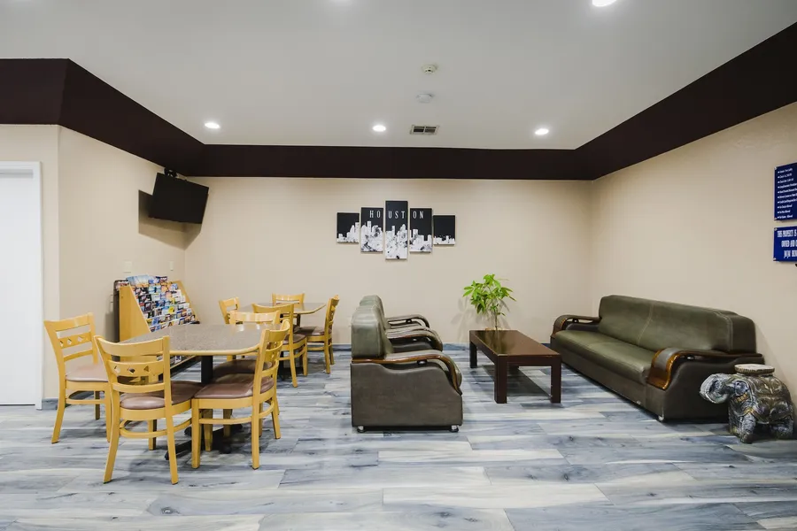 Sapphire Inn & Suites hotel detail image 6