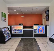 Motel 6 Austin, TX - Central Downtown UT hotel detail image 7
