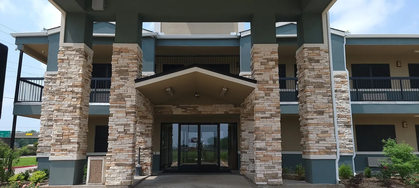 Quality Inn & Suites Garland - East Dallas hotel detail image 2