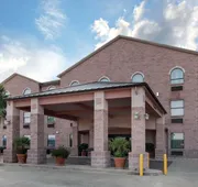 Quality Inn Buffalo hotel detail image 3