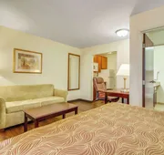 MainStay Suites Texas Medical Center/Reliant Park hotel detail image 7
