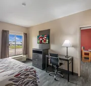 Red Roof Inn & Suites Austin East - Manor hotel detail image 7