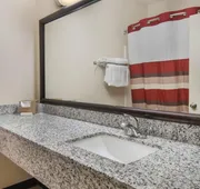 Red Roof Inn Fort Worth – Saginaw hotel detail image 4