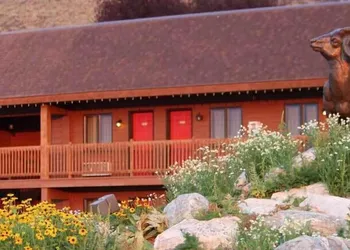 Flat Creek Inn hotel thumbnail 5