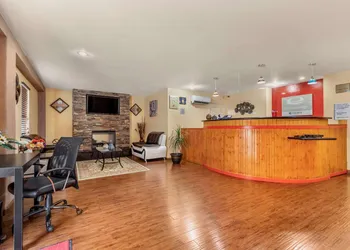 Econo Lodge Junction hotel thumbnail 3