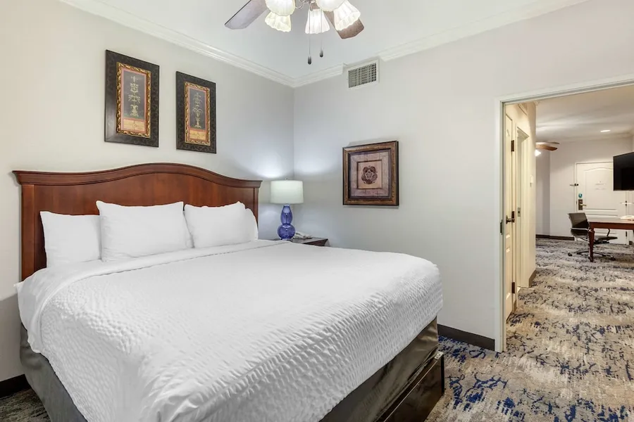 Clarion Pointe Sulphur Springs hotel detail image 6