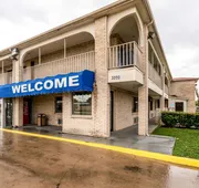 Motel 6 San Antonio, Tx - Frost Bank Center hotel detail image 4