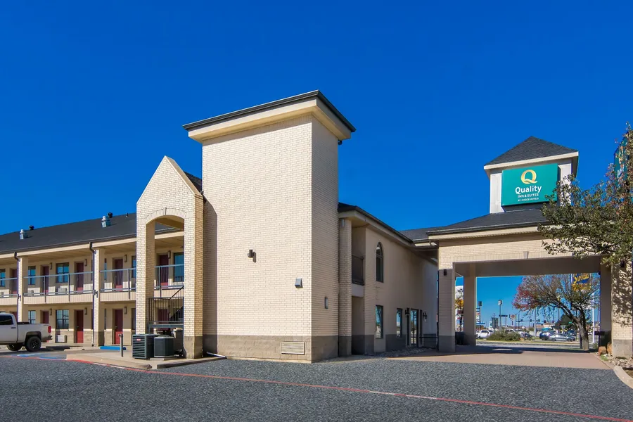 Quality Inn & Suites Weatherford hotel detail image 2