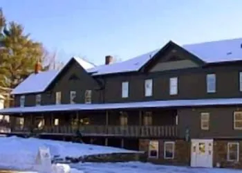 Smugglers Notch Inn hotel thumbnail 6