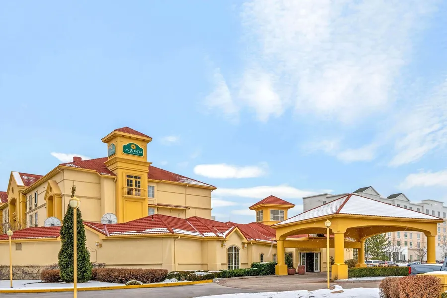 La Quinta Inn & Suites by Wyndham Salt Lake City Airport hotel detail image 2