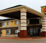 Super 8 by Wyndham Victoria/North/Mall Area hotel detail image 4