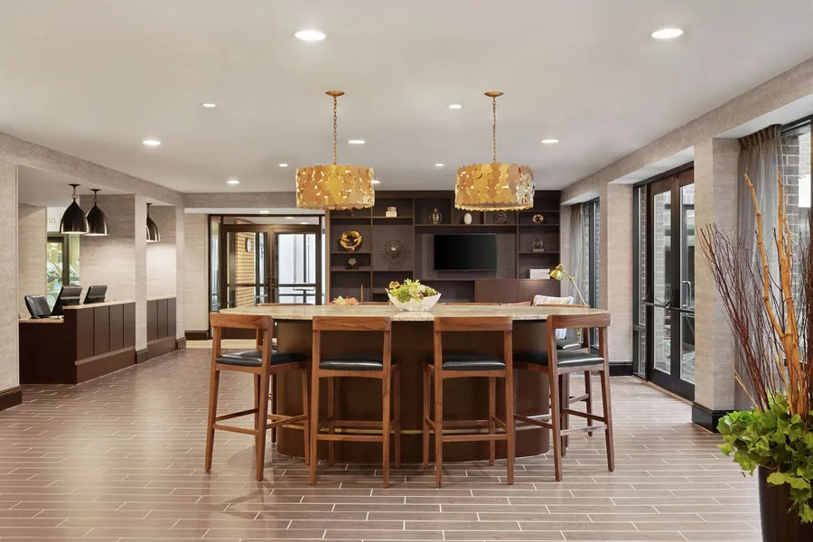 Doubletree by Hilton McLean Tysons hotel detail image 6