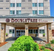 DoubleTree by Hilton Neenah hotel detail image 3