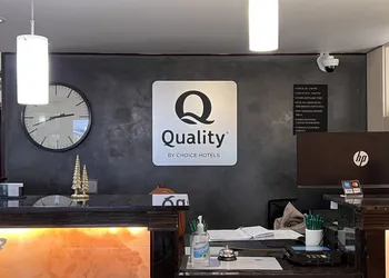 Quality Inn Near Seattle Premium Outlets hotel thumbnail 2