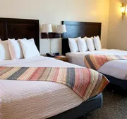 Coachman Inn & Suites hotel detail image 7
