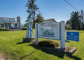 Juan de Fuca Waterfront Hotel & Cottages hotel thumbnail 6