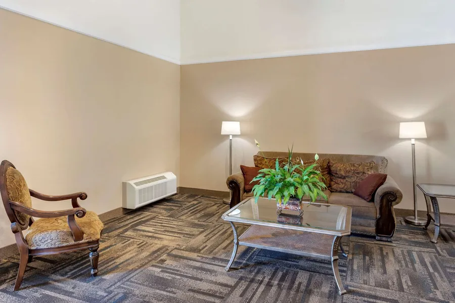 Econo Lodge Inn & Suites Sandy hotel detail image 6