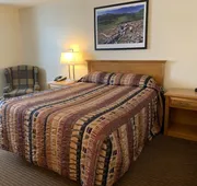 Woodlands Inn & Suites hotel detail image 7