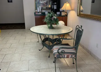 Brookshire Inn hotel thumbnail 3