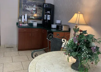 Brookshire Inn hotel thumbnail 4