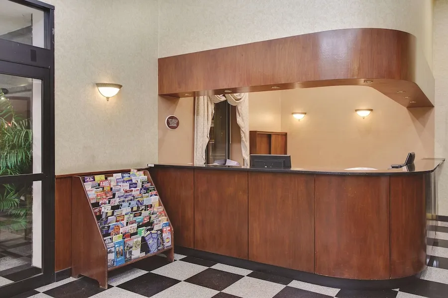 La Quinta Inn by Wyndham Queens (New York City) hotel detail image 2