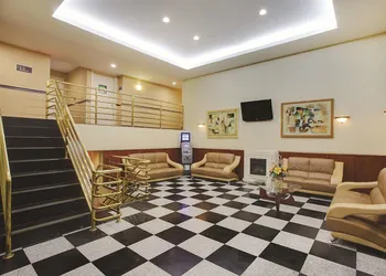 La Quinta Inn by Wyndham Queens (New York City) hotel thumbnail 3