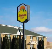 Four Seasons Inn hotel detail image 3