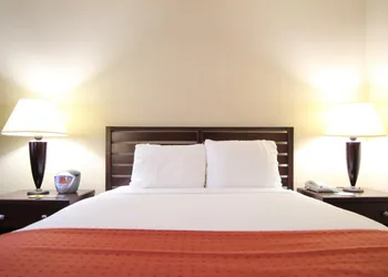 Ramada by Wyndham Minneapolis Airport/Eagan hotel thumbnail 5