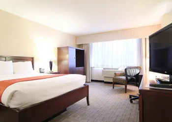 Ramada by Wyndham Minneapolis Airport/Eagan hotel thumbnail 6