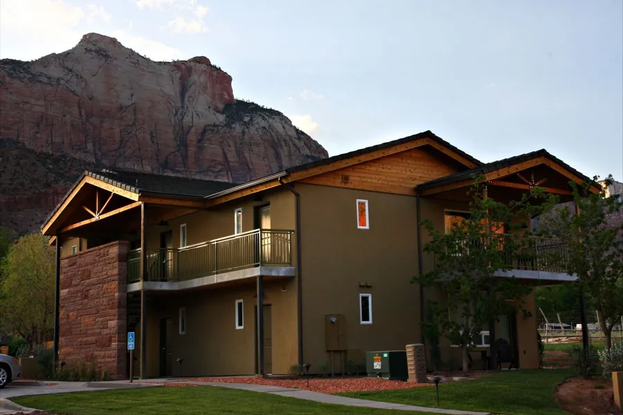 Driftwood Lodge hotel detail image 6