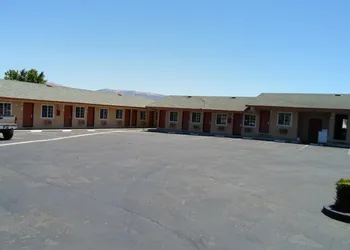 Economy Inn Morgan Hill hotel thumbnail 5