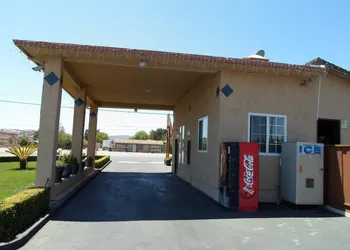 Economy Inn Morgan Hill hotel thumbnail 6
