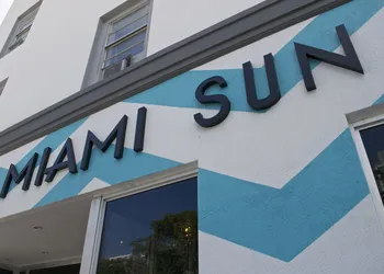 The Miami Sun Hotel hotel thumbnail 3