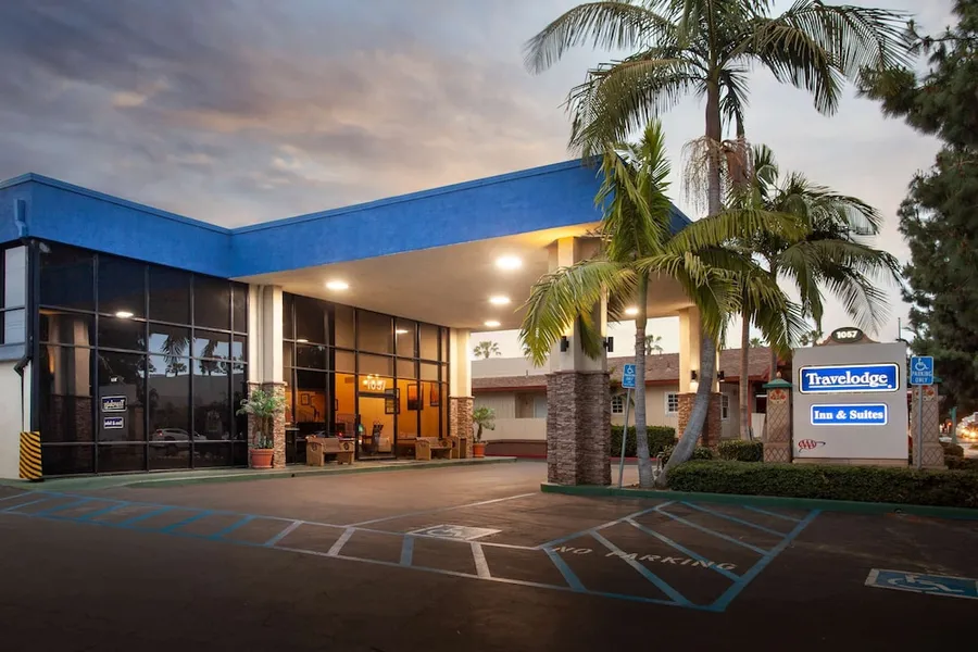Travelodge Inn & Suites by Wyndham Anaheim on Disneyland Dr hotel detail image 2