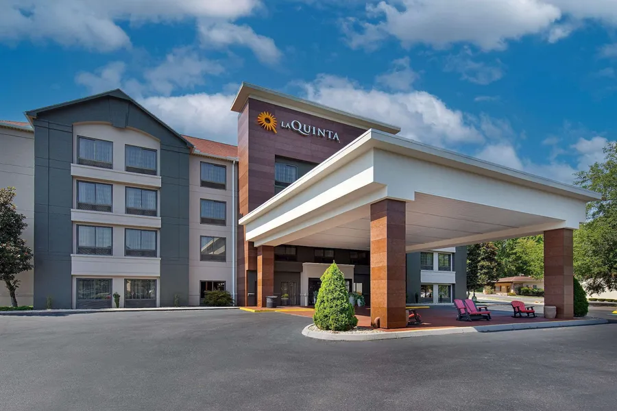 La Quinta Inn by Wyndham Pigeon Forge-Dollywood hotel detail image 2