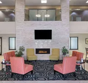 La Quinta Inn & Suites by Wyndham Kokomo hotel detail image 3
