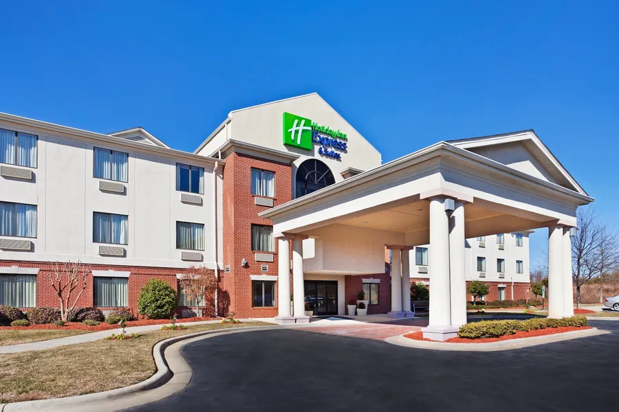 HOLIDAY INN EXPRESS & SUITES REIDSVILLE by IHG hotel detail image 2