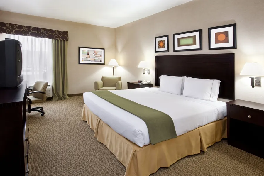 Holiday Inn Express Hotel & Suites Cleveland-Streetsboro by IHG hotel detail image 6